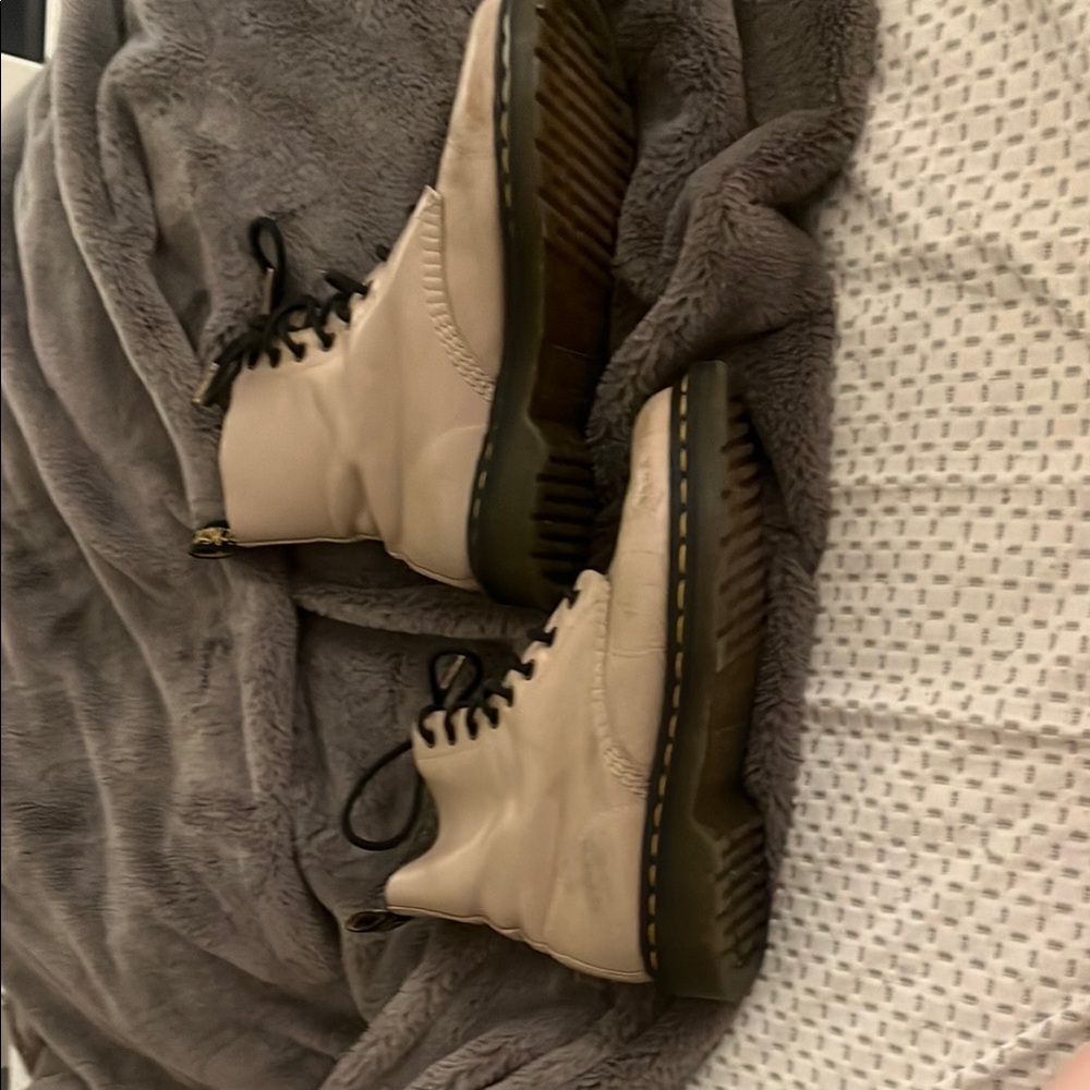 Women’s Cream Doc Martens